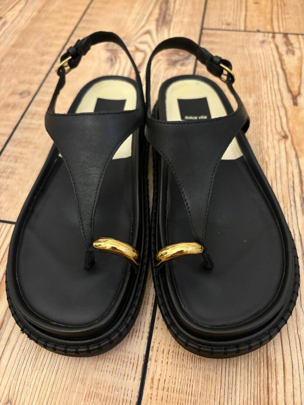 Dolce Vita Black Leather T-Strap Thong Sandals Gold Toe Ring Slingback